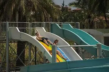 Отель Palm World & *